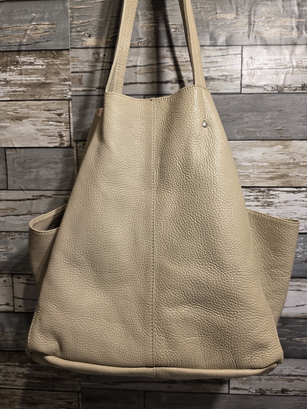 American Eagle Leather Tote Bag in Beige - Classic Everyday Carry - Picture 3 of 8